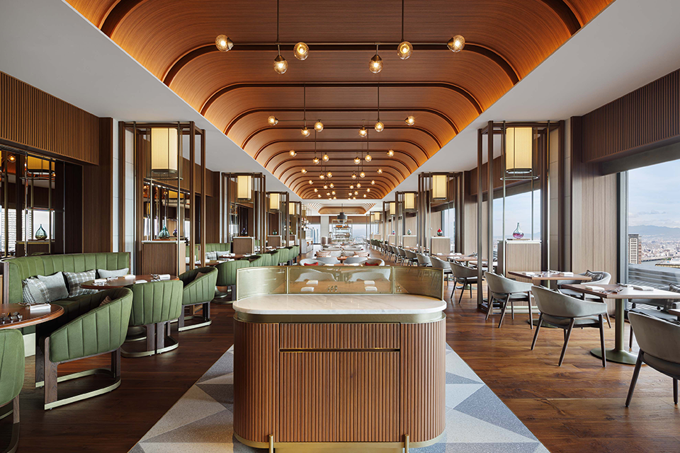 THE-MOMENT GRILL&DINING（大阪ステーションホテル、オートグラフ コレクション）