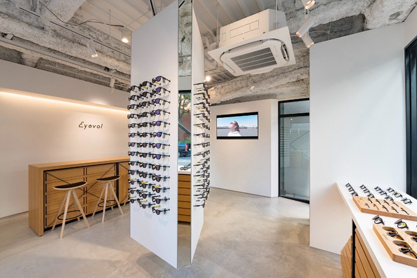 Eyevol Tokyo Store