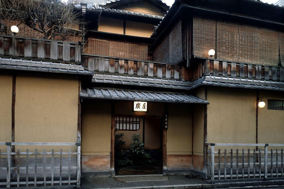 京都 炭屋旅館