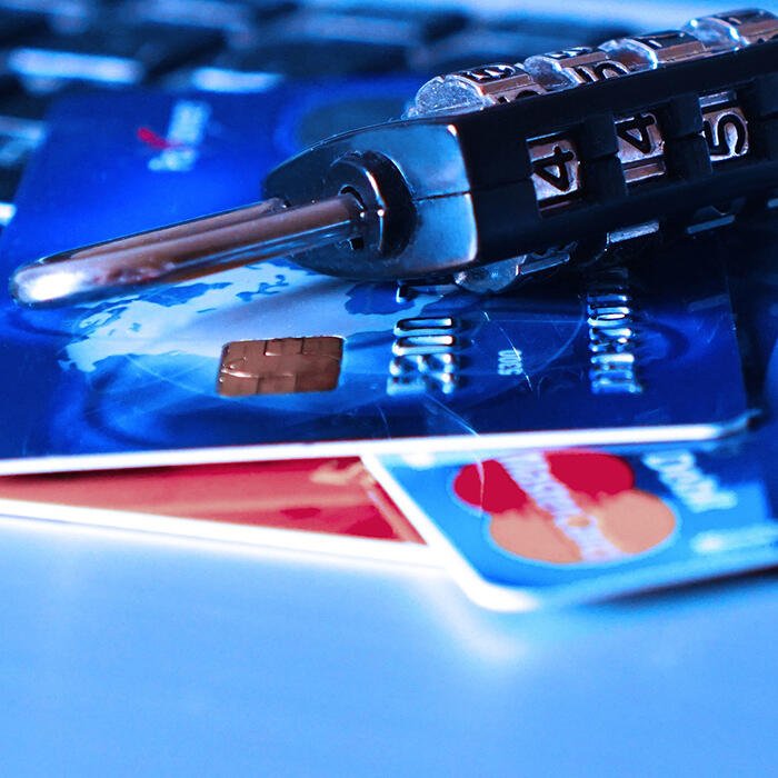 クレジットカードが不正利用されたら?原因や対策もあわせて解説